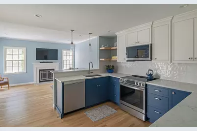 44 Floret Cir #44, Hingham, MA 02043 - Photo 3