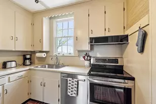 89 Lothrop St, Beverly, MA 01915 - Photo 19