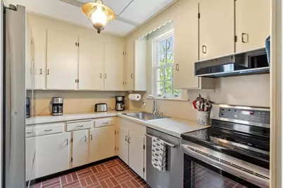 89 Lothrop Street, Beverly, MA 01915 - Photo 17