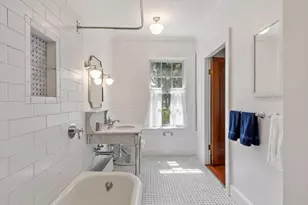 89 Lothrop St, Beverly, MA 01915 - Photo 31