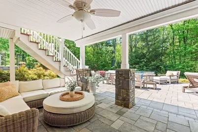 39 Opal Cir, Franklin, MA 02038 - Photo 5