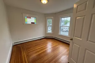 8 Glendale St, Salem, MA 01970 - Photo 9