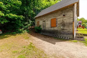 10 Kelton St, Orange, MA 01364 - Photo 27