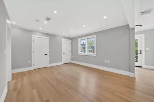 29 Hanson St, Somerville, MA 02143 - Photo 5