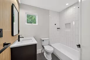 29 Hanson St, Somerville, MA 02143 - Photo 9