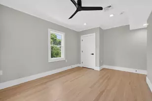 29 Hanson St, Somerville, MA 02143 - Photo 17