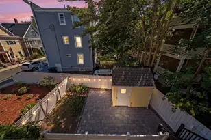 29 Hanson St, Somerville, MA 02143 - Photo 9