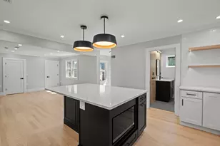 29 Hanson St, Somerville, MA 02143 - Photo 3
