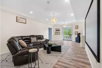 179 Oakland St, Wellesley, MA 02481 - Photo 31