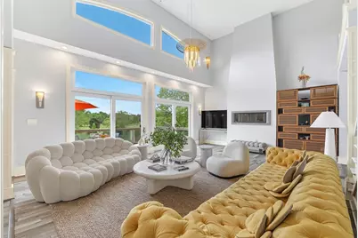 179 Oakland St, Wellesley, MA 02481 - Photo 7