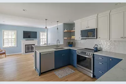 44 Floret Cir #44, Hingham, MA 02043 - Photo 3