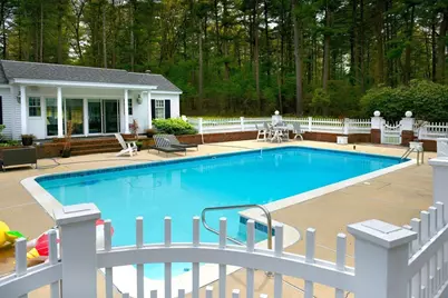 28 Pineswamp Rd, Ipswich, MA 01938 - Photo 3