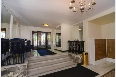 464 Commonwealth Avenue #63, Boston, MA 02215 - Photo 9