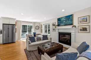 11 Lisa Ln, Pembroke, MA 02359 - Photo 3
