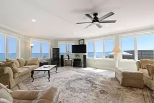 33 Pines Rd, Revere, MA 02151 - Photo 11