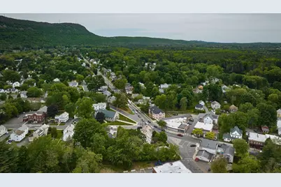 130 Cottage St, Easthampton, MA 01027 - Photo 13