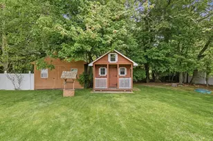 84 Patricia Ln, Weymouth, MA 02190 - Photo 11