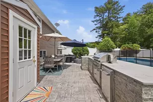 84 Patricia Ln, Weymouth, MA 02190 - Photo 5