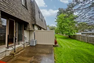58 Beekman Dr, Agawam, MA 01001 - Photo 27