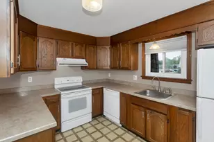 58 Beekman Dr, Agawam, MA 01001 - Photo 11