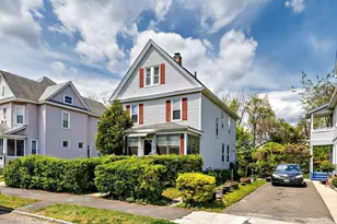 38 Phoenix St, Springfield, MA 01104 - Photo 1