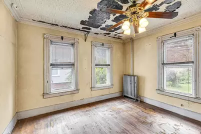 38 Phoenix Street, Springfield, MA 01104 - Photo 3