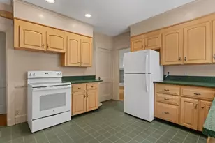 10 Park Ln, Walpole, MA 02032 - Photo 11