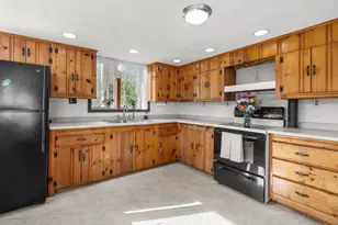 2 Woodcliffe Ave, Worcester, MA 01604 - Photo 23