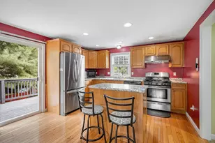 57 Magnolia St, Lowell, MA 01854 - Photo 3