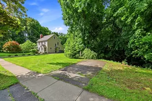 32 Lincoln Rd, Longmeadow, MA 01106 - Photo 5