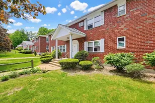 108 Litchfield Pines Dr, Leominster, MA 01453 - Photo 3