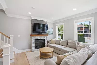 36 Neillian Street #36, Bedford, MA 01730 - Photo 3