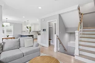 36 Neillian St, Bedford, MA 01730 - Photo 7