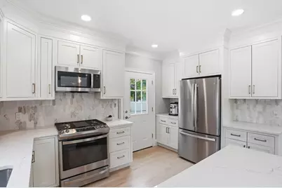 36 Neillian Street #36, Bedford, MA 01730 - Photo 13