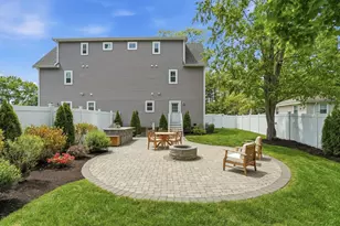 36 Neillian St, Bedford, MA 01730 - Photo 37