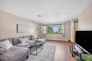 7 Marie St, Methuen, MA 01844 - Photo 9