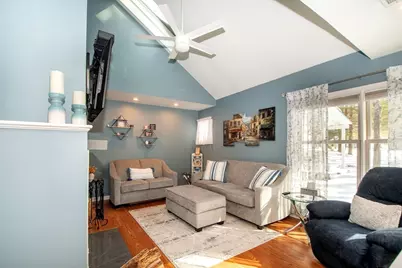 16 Holly Ct #16, Rockland, MA 02370 - Photo 11