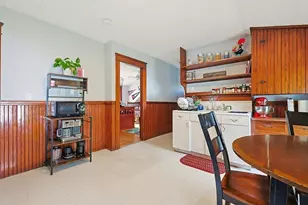 8 Elton St, Worcester, MA 01604 - Photo 27