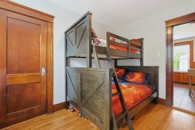 8 Elton St, Worcester, MA 01604 - Photo 19