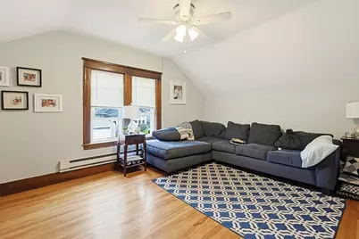 8 Elton St, Worcester, MA 01604 - Photo 33