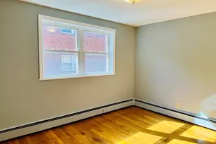 1105 Lexington St, Waltham, MA 02452 - Photo 7