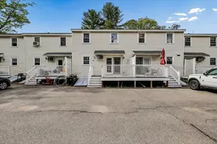 20 Olde Country Village, Londonderry, NH 03053 - Photo 1