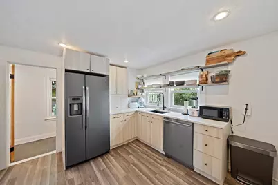 30 Hillside Ave, Quincy, MA 02170 - Photo 3