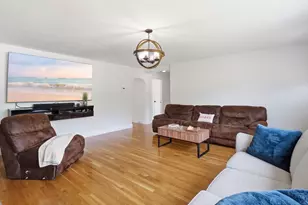 625 Turnpike St, North Andover, MA 01845 - Photo 9