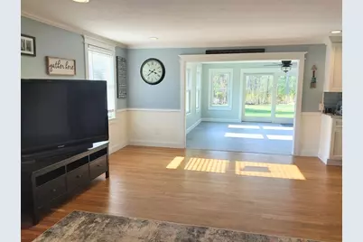 390 Read St, Seekonk, MA 02771 - Photo 3