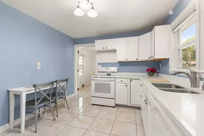 7 Marie Ave, Sharon, MA 02067 - Photo 5