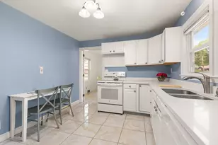 7 Marie Ave, Sharon, MA 02067 - Photo 5