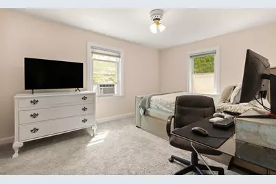 7 Marie Ave, Sharon, MA 02067 - Photo 9
