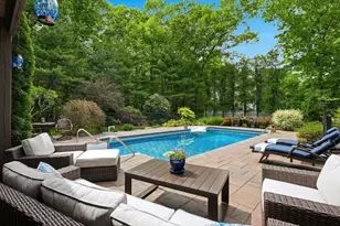 115 Webster Woods Ln, North Andover, MA 01845 - Photo 3