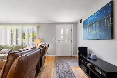 11 Adams St, Salem, MA 01970 - Photo 5